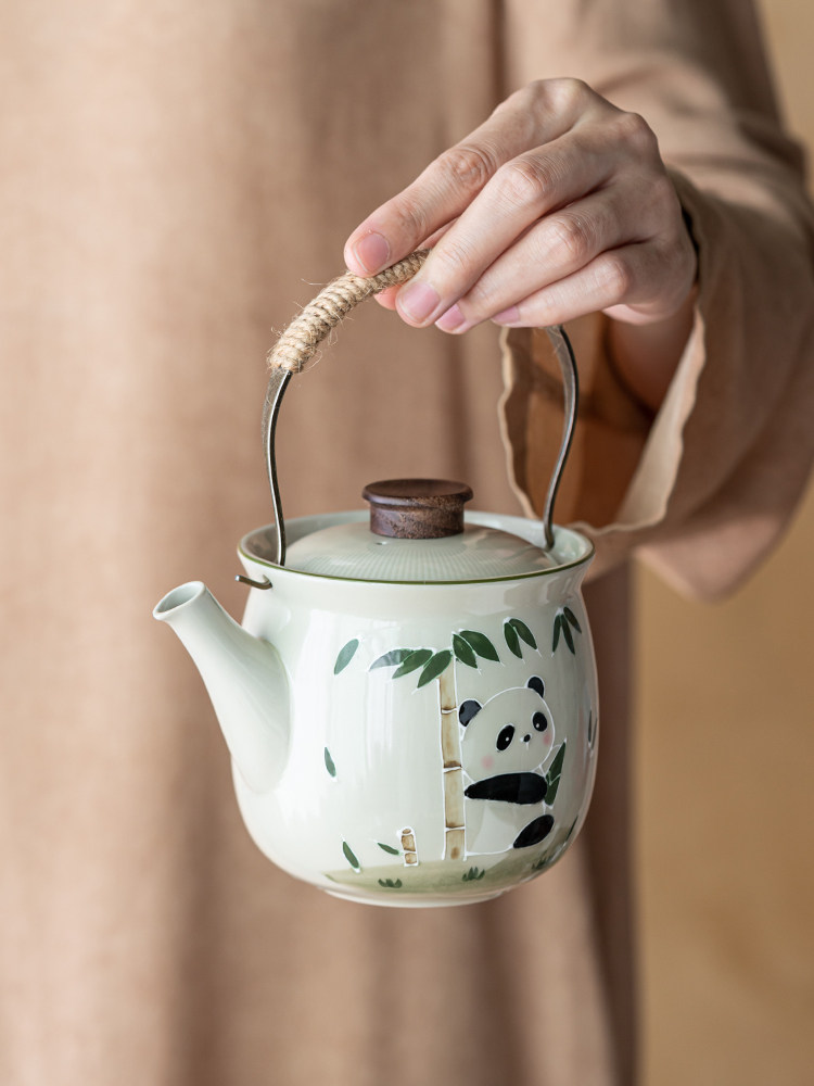 画续草木灰手绘熊猫茶壶泡茶客厅家用提梁壶新中式大容量陶瓷单壶,餐饮具,茶壶,淘宝优惠券,粉丝福利购,淘宝优惠卷