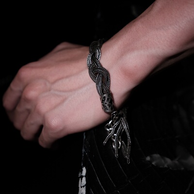 黑饰手作编织手镯情侣男女