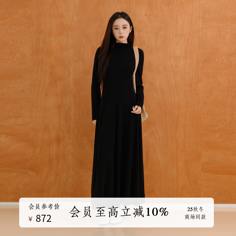 AIRIQI25冬新款廓形羊毛连衣裙