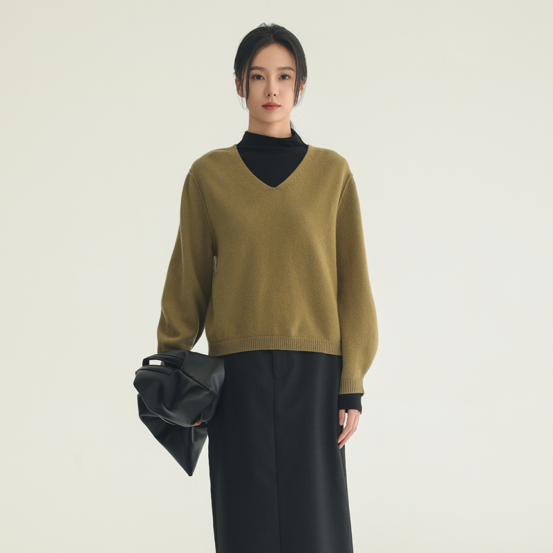 AIRIQI冬季新款慵懒风v领针织衫