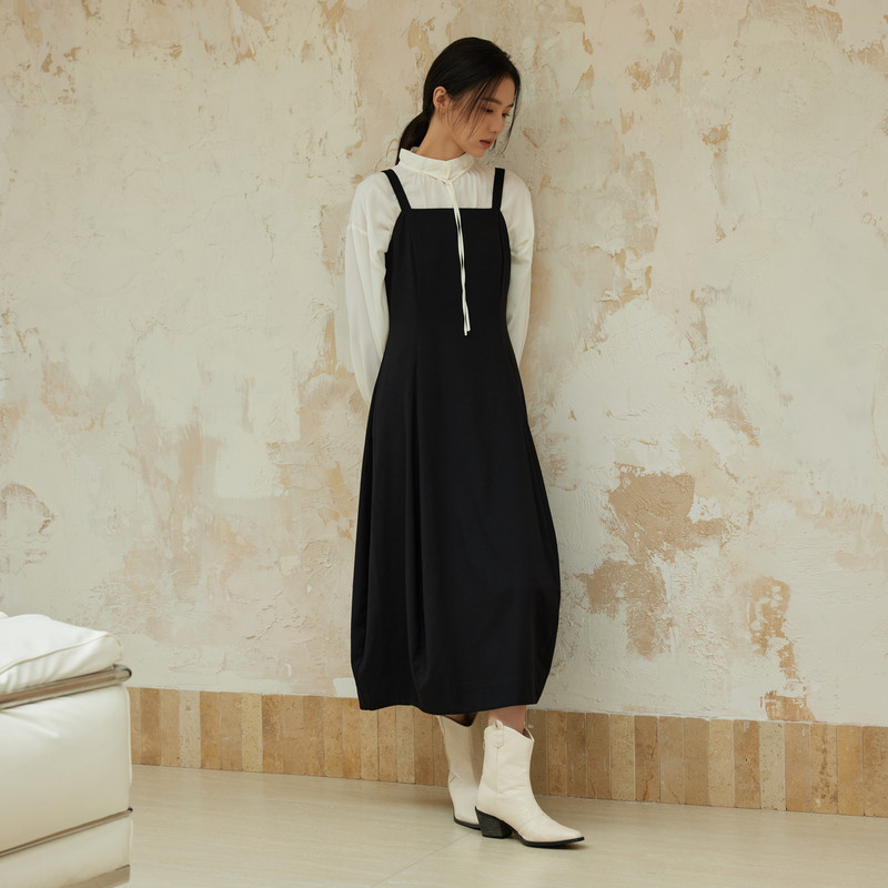 黑标BAIZHUO春季新款法式复古简约修身一字领吊带连衣裙AZ4