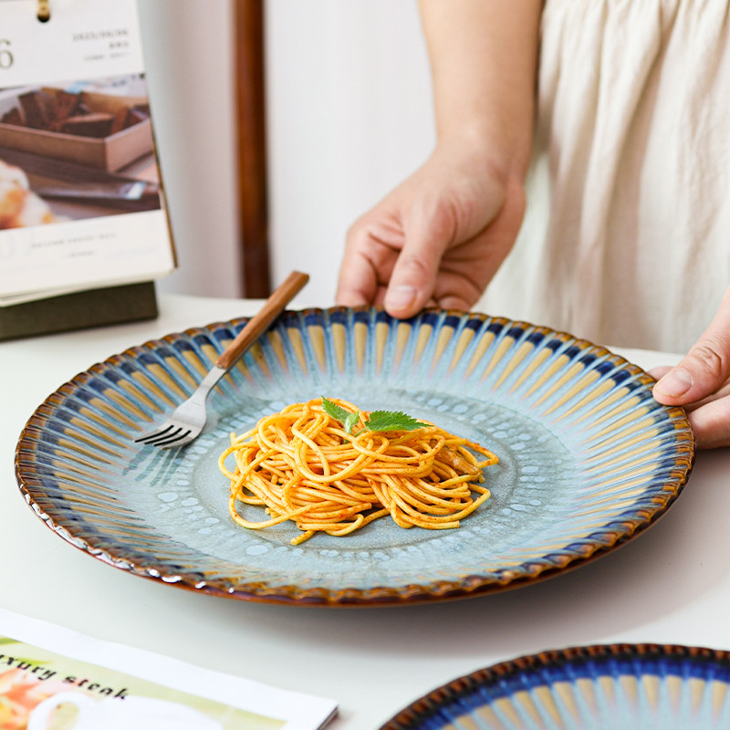 好看的菊皿花瓣盘釉下彩