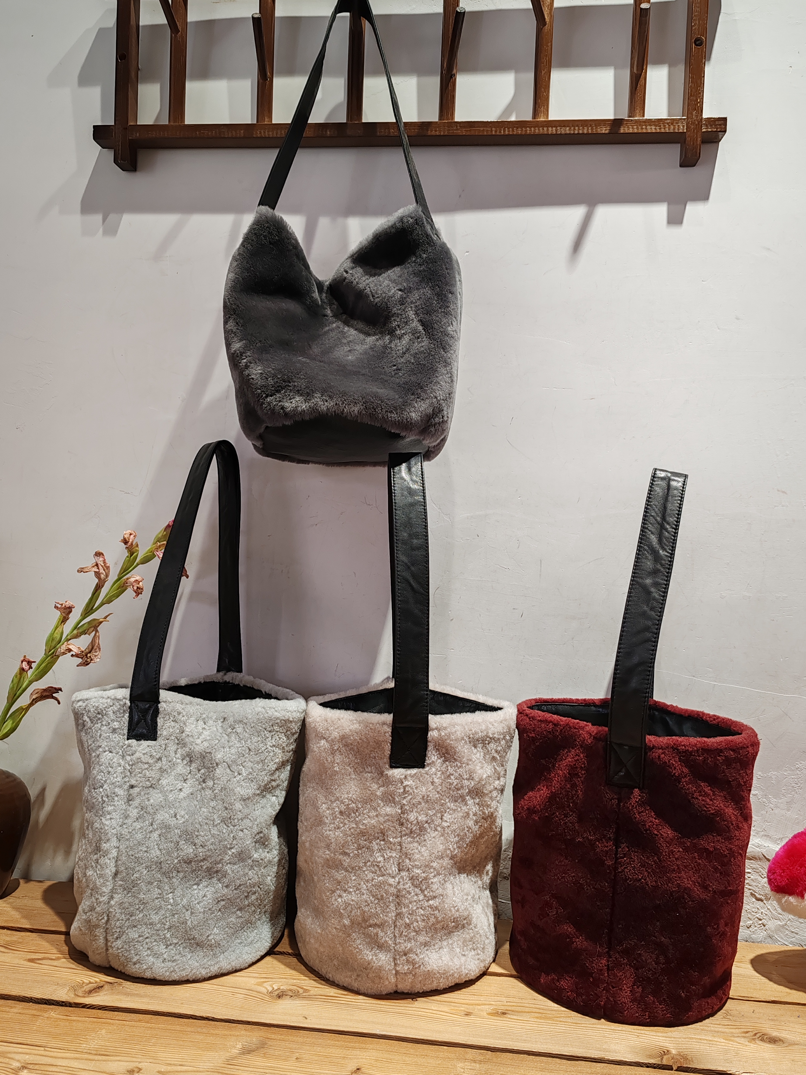 出口日本美丽奴羊毛皮毛一体水桶真皮真毛女单肩手提包