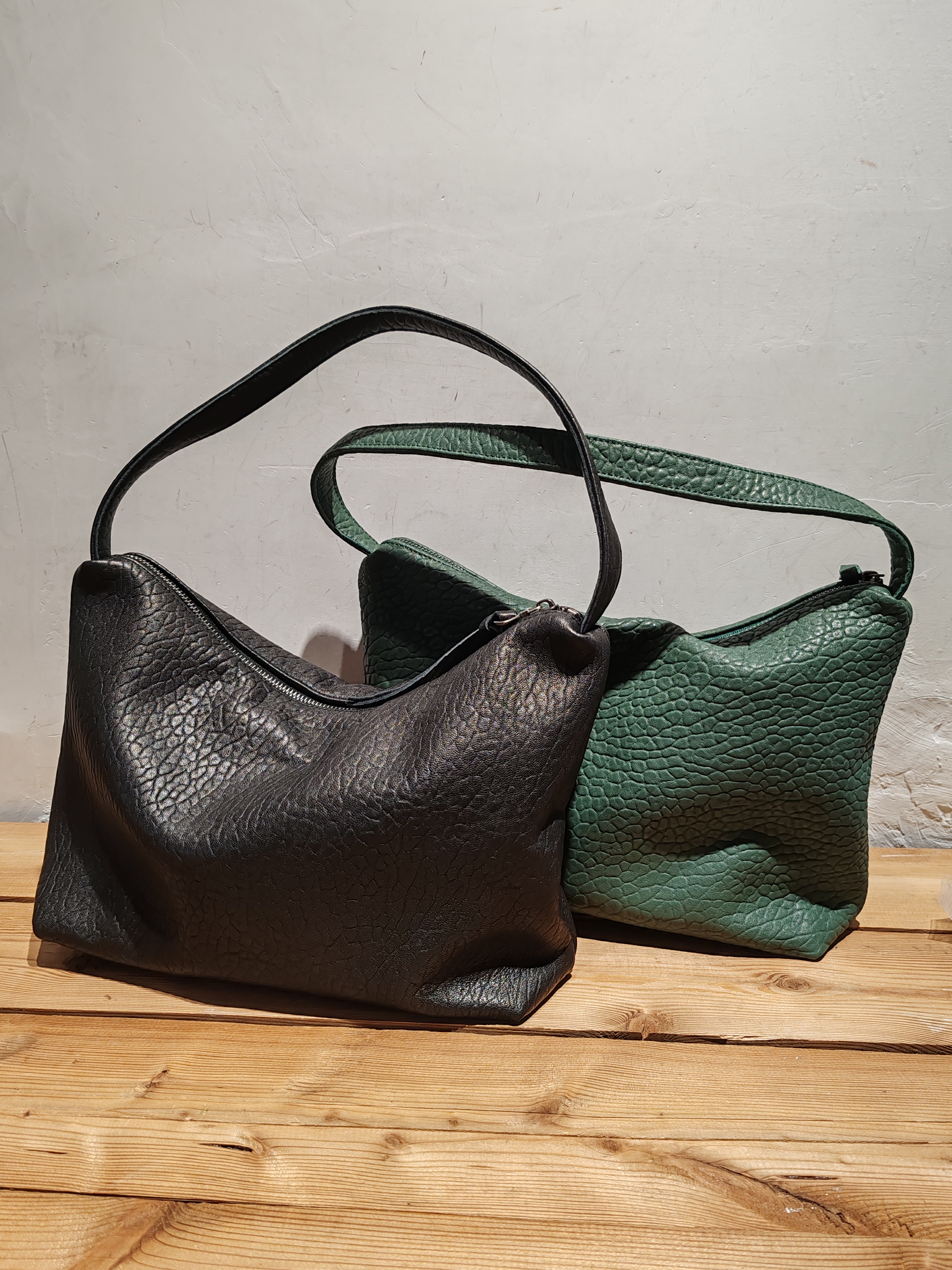 出口日本加厚山羊皮软泡皮真皮单肩包手提女包