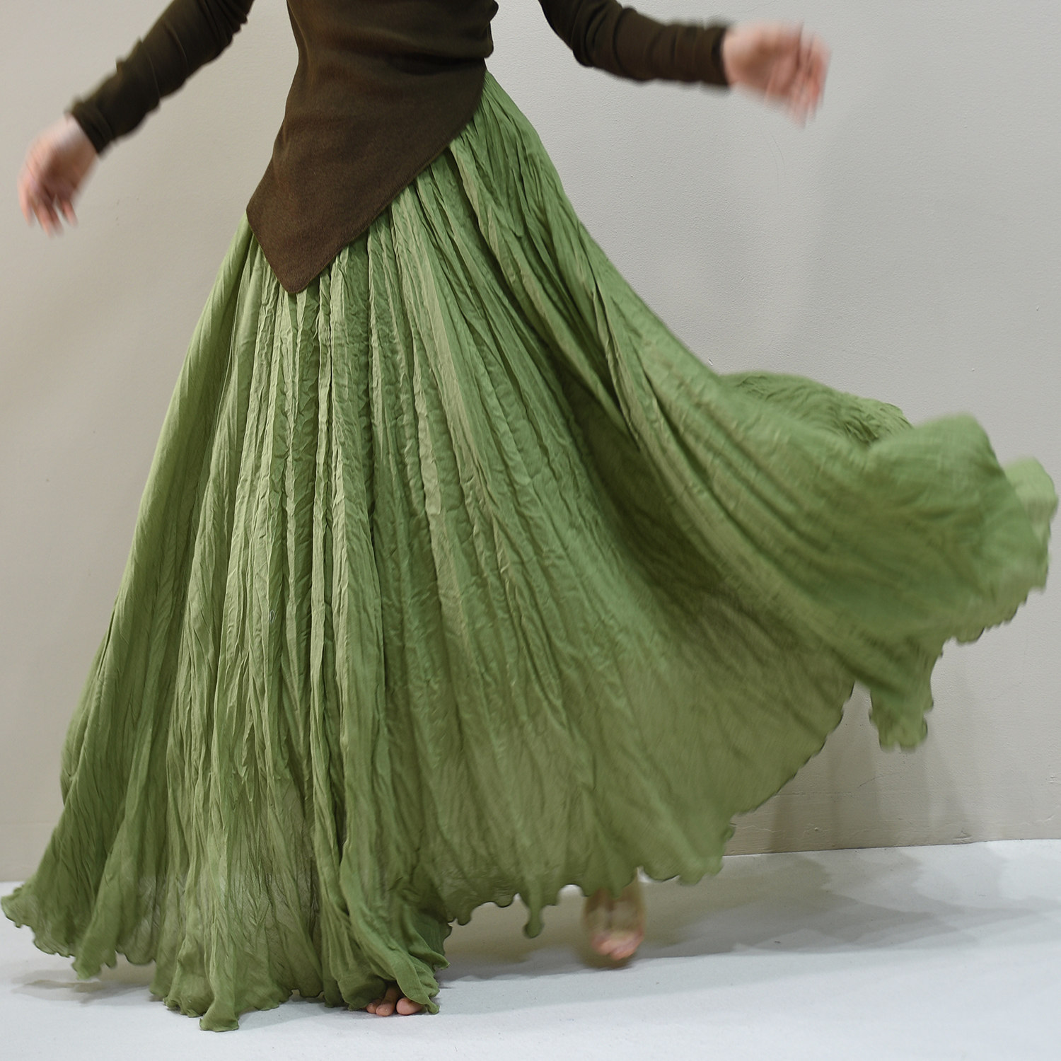 1725-1 艺术系7米大摆裙舞蹈裙肌理感褶皱古典半身裙飘逸跳舞长裙,女装/女士精品,半身裙,淘宝优惠券,粉丝福利购,淘宝优惠卷