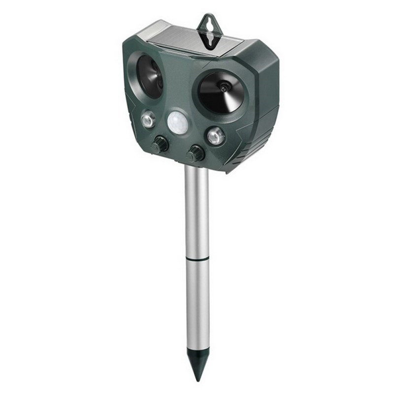 Solar Pest Control Drives Away Animals With Remote Control F