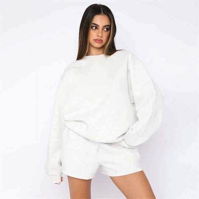 Knitted round neck long sleeve three-quarter shorts