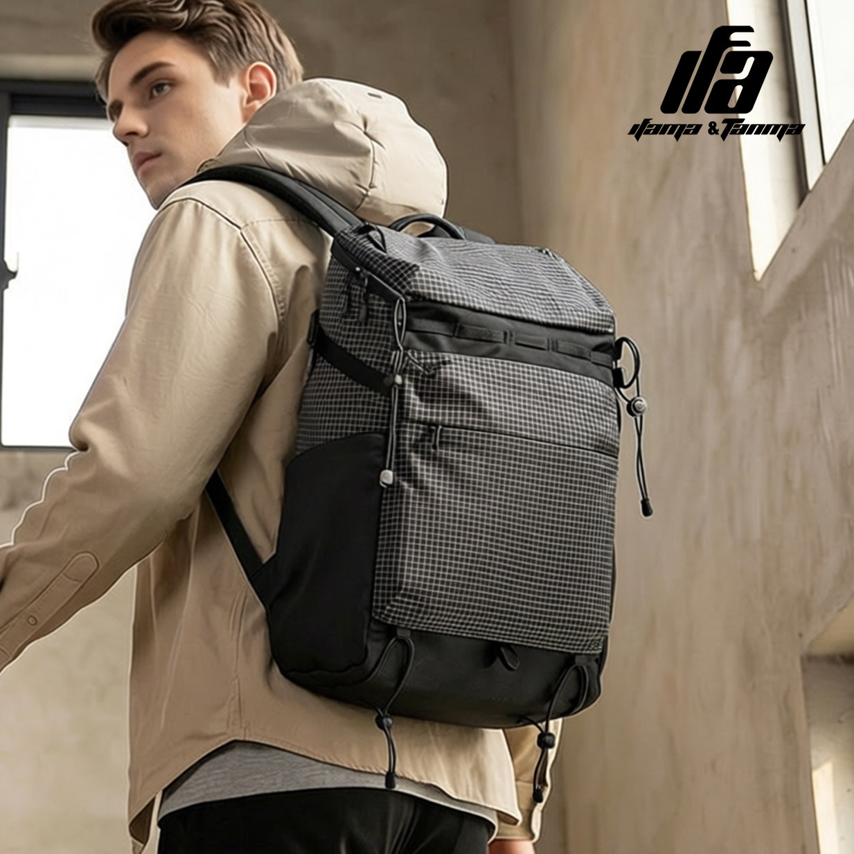 商务通勤双肩包男士轻便防泼水大容量徒步背包休闲户外旅行电脑包