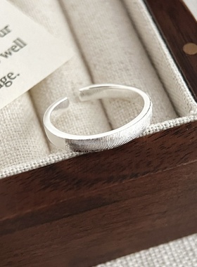 美汝仙 足银不规则条纹戒指女简约时尚个性小众设计开口指环轻奢