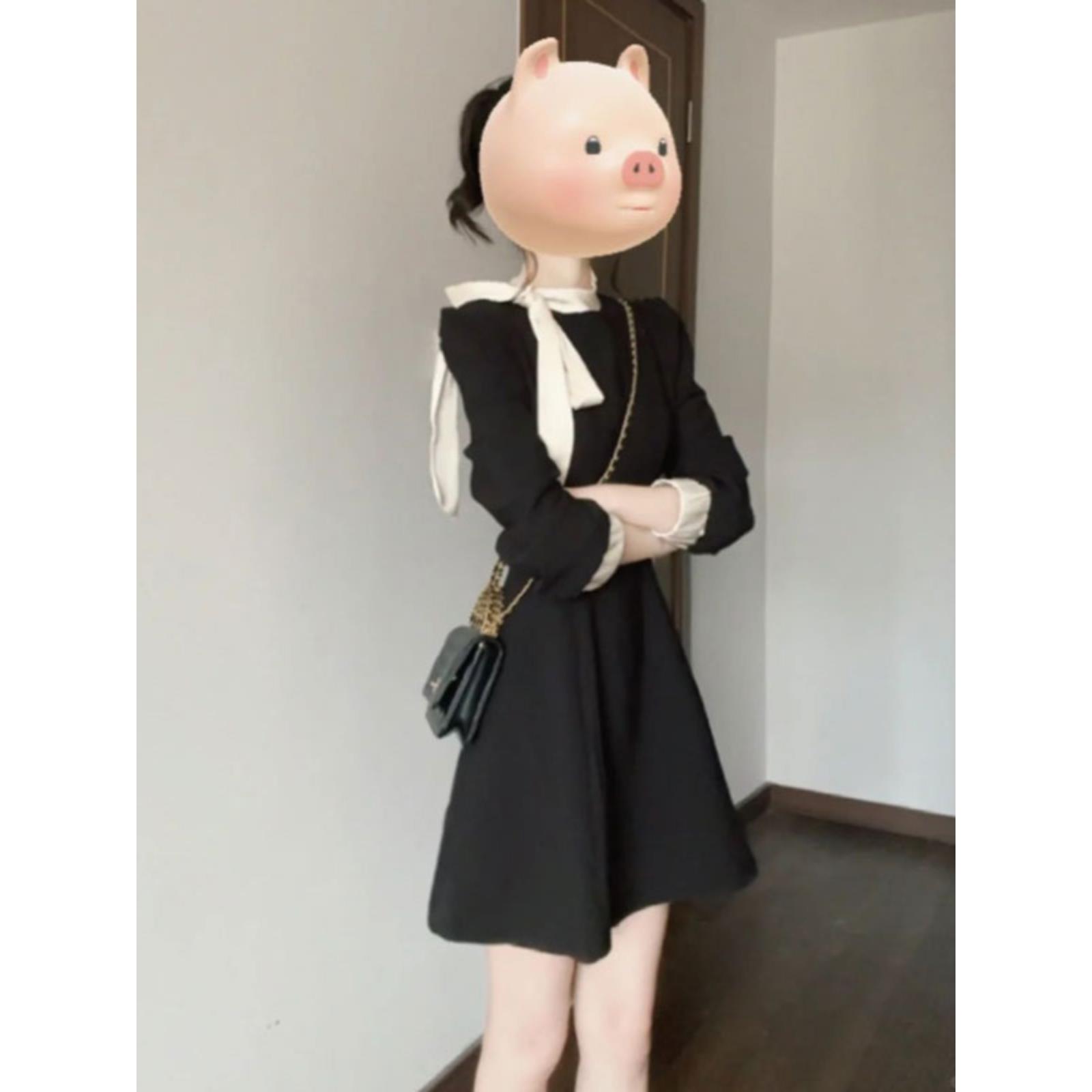 赫本风高级感小黑裙法式气质简单大方连衣裙超好看韩系氛围感穿搭