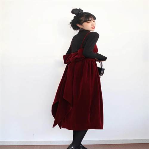 小个子圣诞服装丝绒红色吊带裙