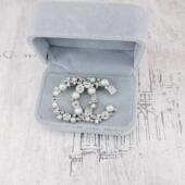 新款 外套胸针 小香风胸针女双C字母珍珠水钻别针配饰西装