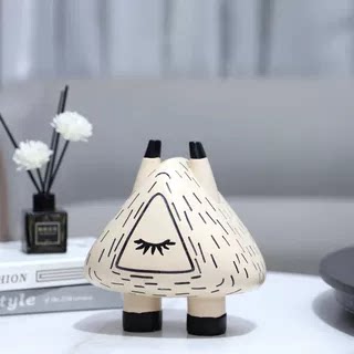 卡通抽象童趣树脂小怪兽艺术摆件