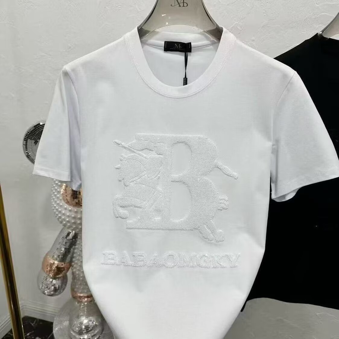 白色刺绣字母T恤男潮流款刺绣