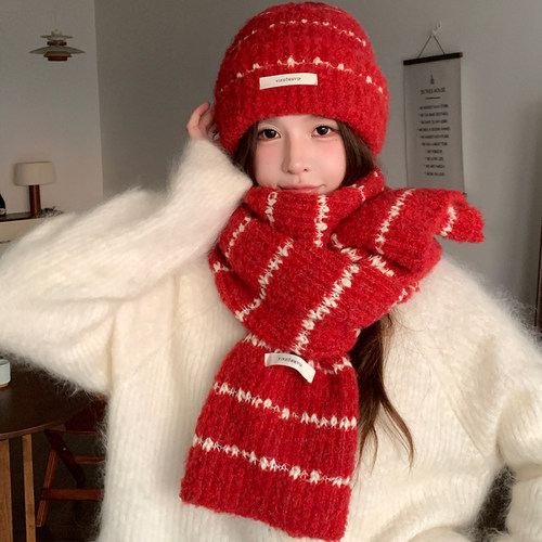 两件套红色帽子围巾防寒保暖围脖