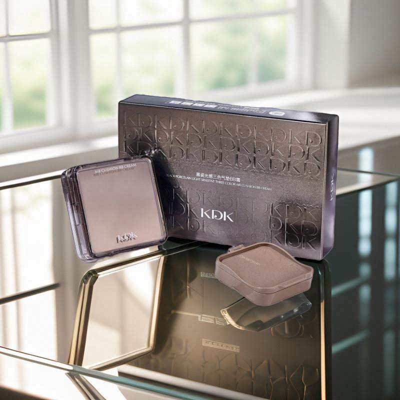 KDK黑瓷光感三色气垫BB霜8g 持妆粉底液底妆亚光自然轻薄爱心气垫,彩妆/香水/美妆工具,气垫,淘宝优惠券,粉丝福利购,淘宝优惠卷