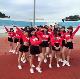 韩版儿童爵士舞演出服装现代舞蹈女童街舞HIPHOP嘻哈表演红色卫衣