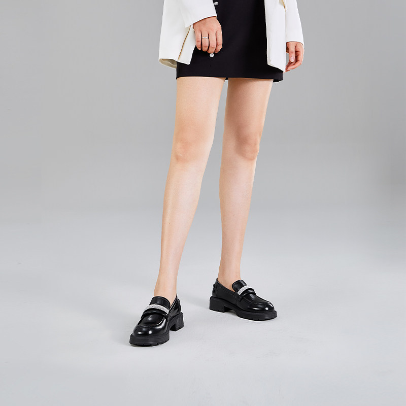 VME/舞魅时尚休闲内增高厚底乐福鞋一脚蹬2024新款夏款单鞋女皮鞋