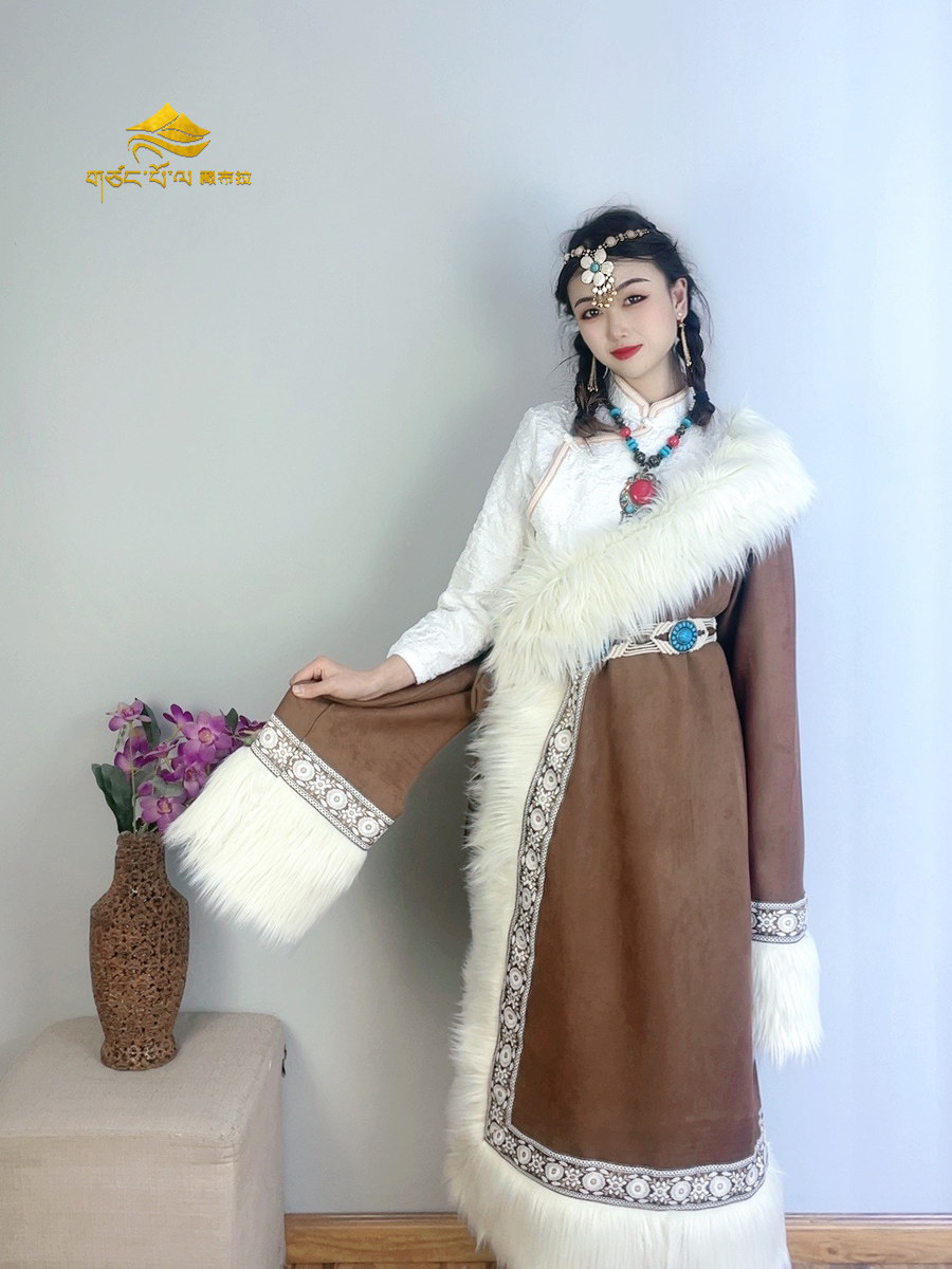 藏装女藏袍新款西藏云南拉萨旅拍打卡摄影网红清新少女写真藏服