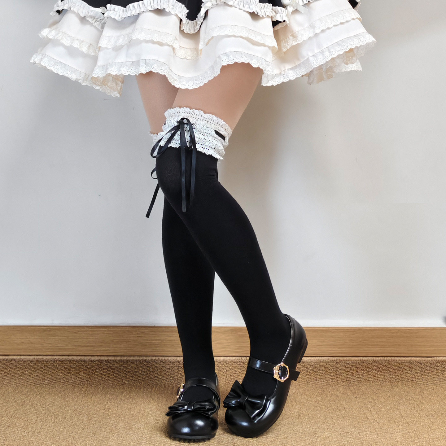Lolita袜子黑白蕾丝花边过膝袜图片