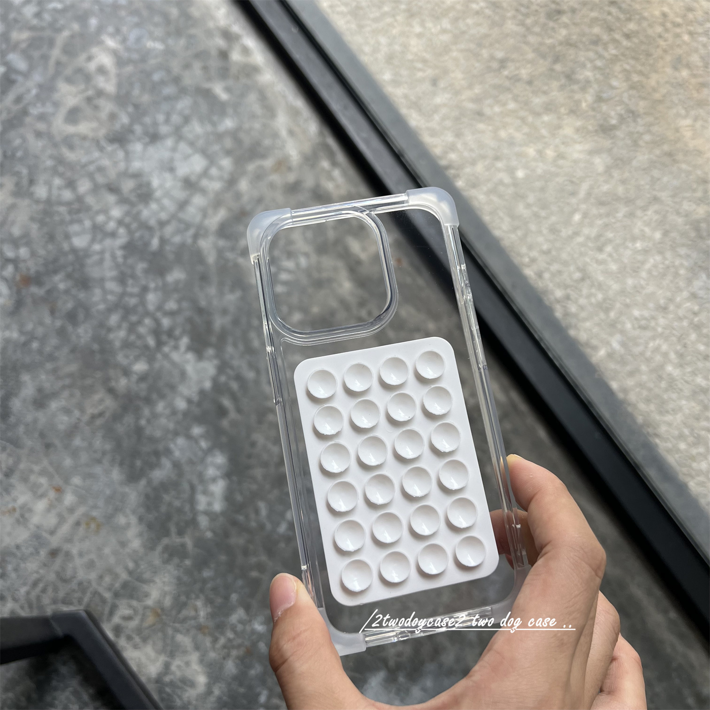 16XSMAX四角凸起防摔垫高透背面亚克力白色吸盘搭配16Promax博主拍照同款ins街拍个性吸盘贴12/13/14PM15plus