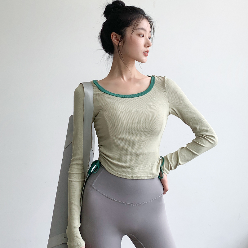 瑜伽服套装女秋季修身显瘦跑步训练运动长袖上衣气质时尚健身衣服