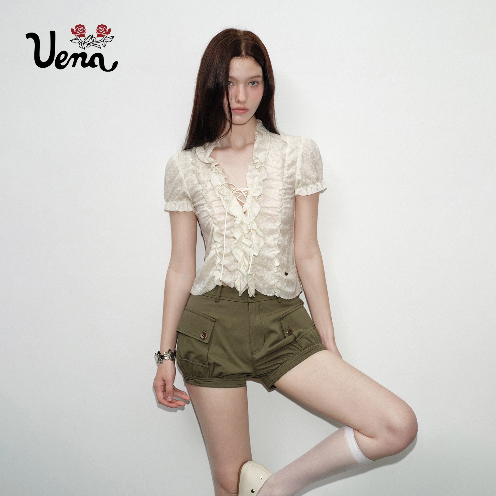 【月雾少女】Uena米色胸前绑带荷叶花边轻透褶皱v领泡泡短袖衬衫