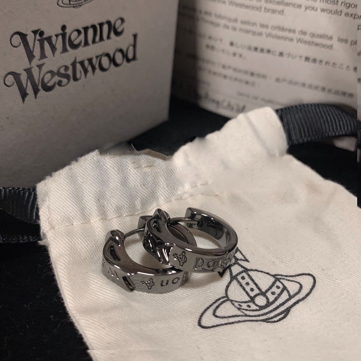 西太后土星皮带扣耳环潮男小众圆环logo耳钉女高级感银色素圈耳饰,饰品/流行首饰/时尚饰品新,银饰耳饰,淘宝优惠券,粉丝福利购,淘宝优惠卷