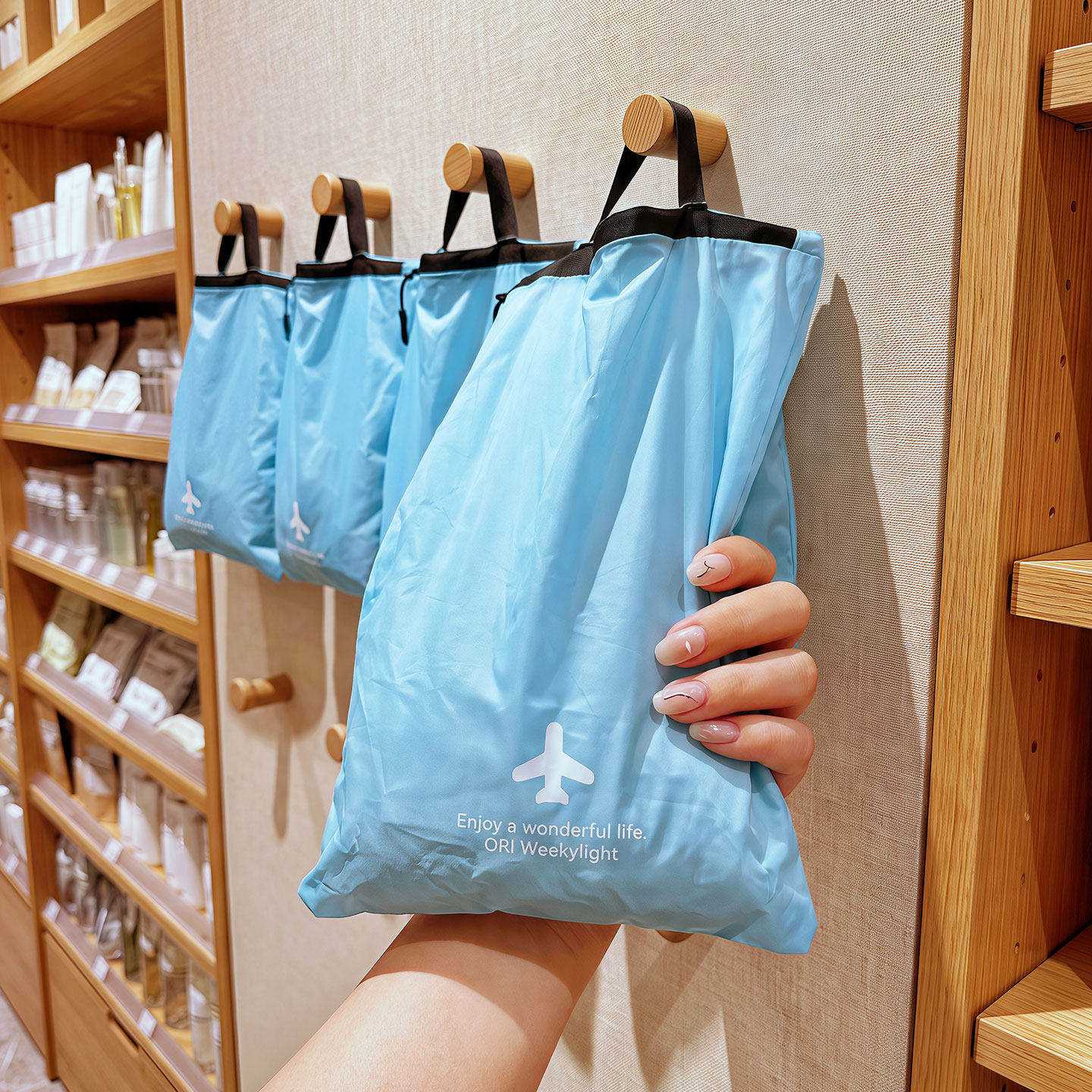 旅行专用防水干湿分离收纳袋|