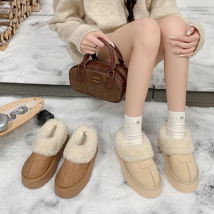 2025冬季新款时尚雪地靴短筒橡胶松糕底套筒人造长毛绒