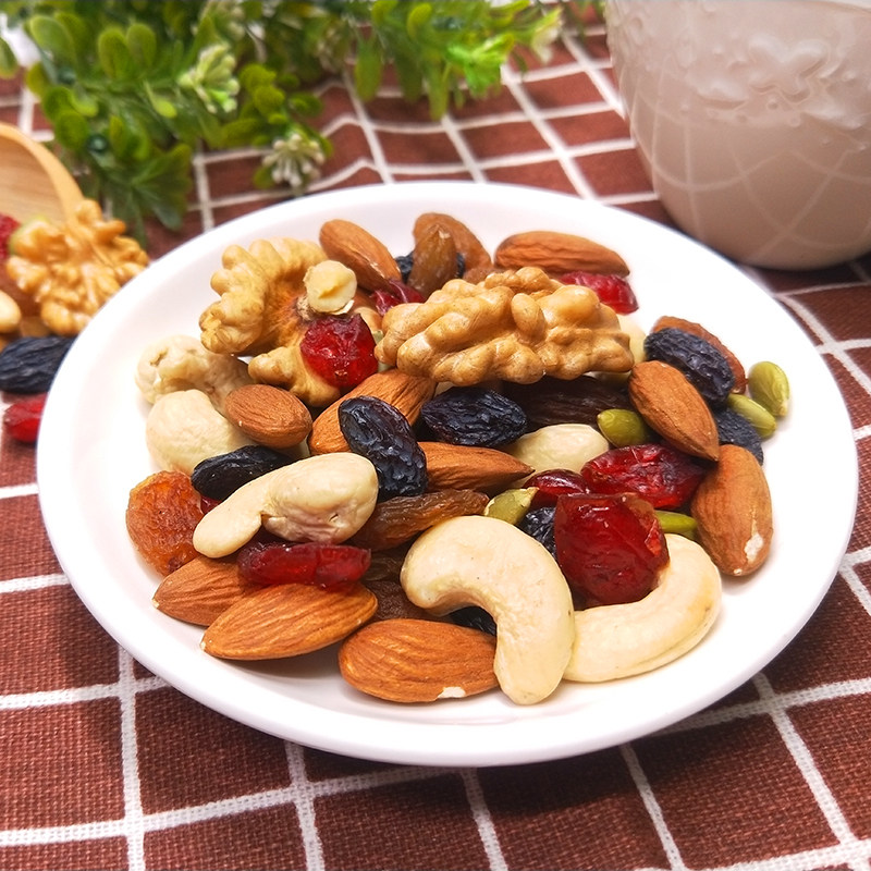 西域华腾每日坚果独小包装新疆坚果混合750g/30包休闲干果礼盒