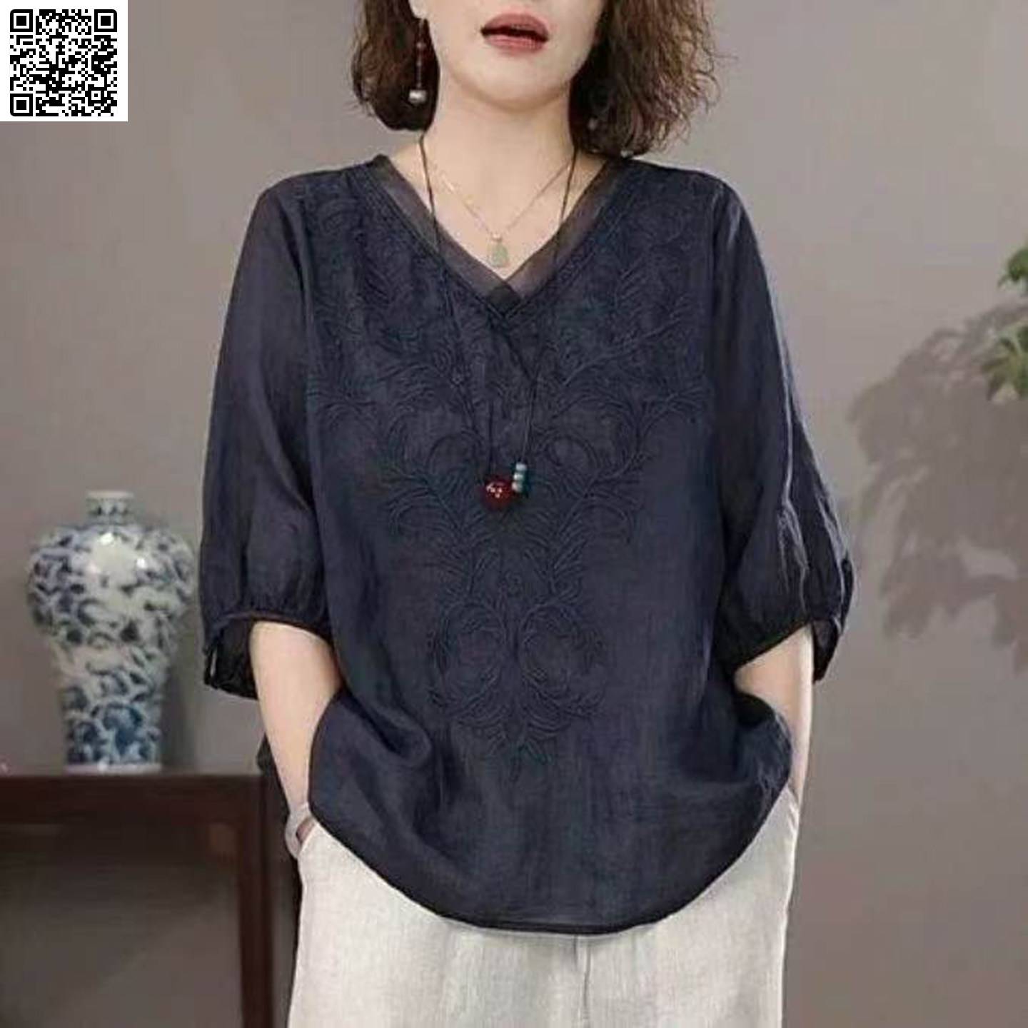 铂瑾精选女装2026夏季新款女士洋气刺绣V领中袖T恤复古百搭上衣潮