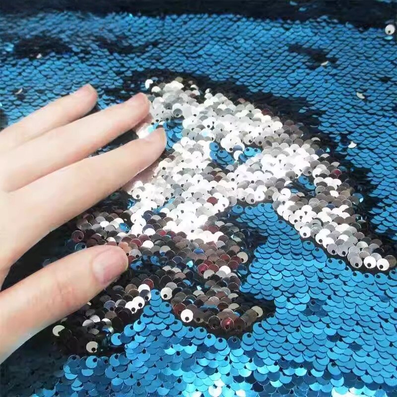 双色亮片布料涂鸦网红墙亮片背景布正反两面可翻鱼鳞亮片服装面料