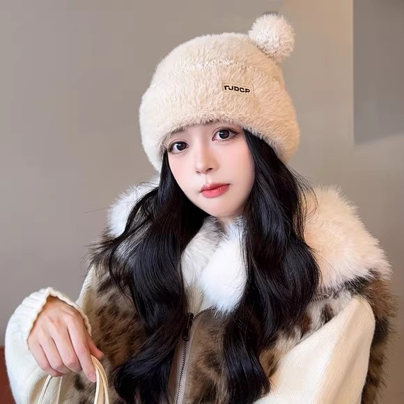 2025新款毛球帽子女士秋冬季保暖加厚防寒大头围显脸小针织毛线帽