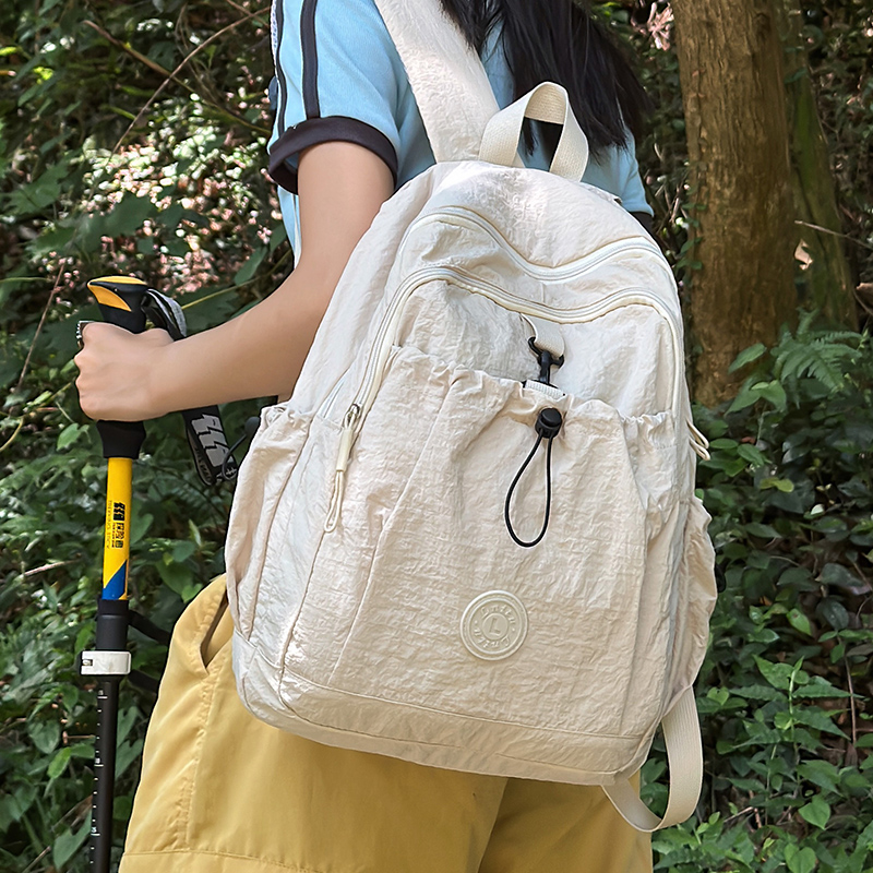 书包女初中生韩版大容量日系简约双肩包小学生三到六年级校园背包