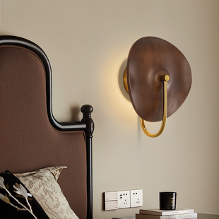 中古风壁灯复古侘寂风设计师艺术卧室床头灯胡桃木色客厅背景墙灯