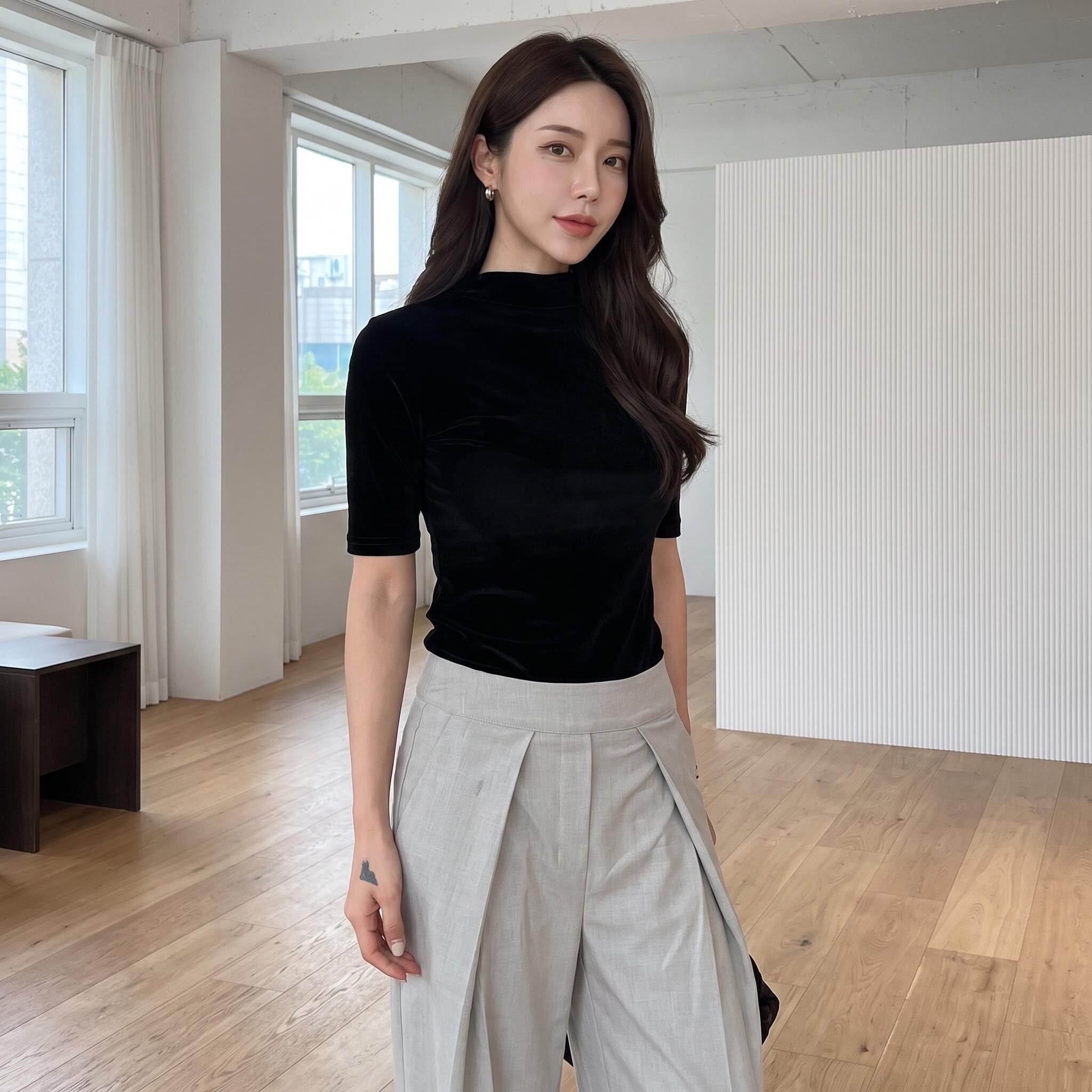 李慧儿 慢曼 早秋绒感修身正肩圆领中袖T恤打底衫上衣