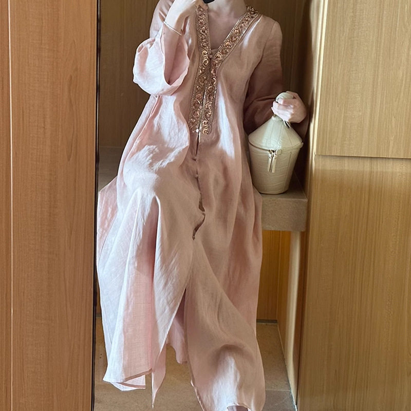 Floating 重工钉珠V领轻奢名媛度假风高级感长裙女气质苎麻连衣裙