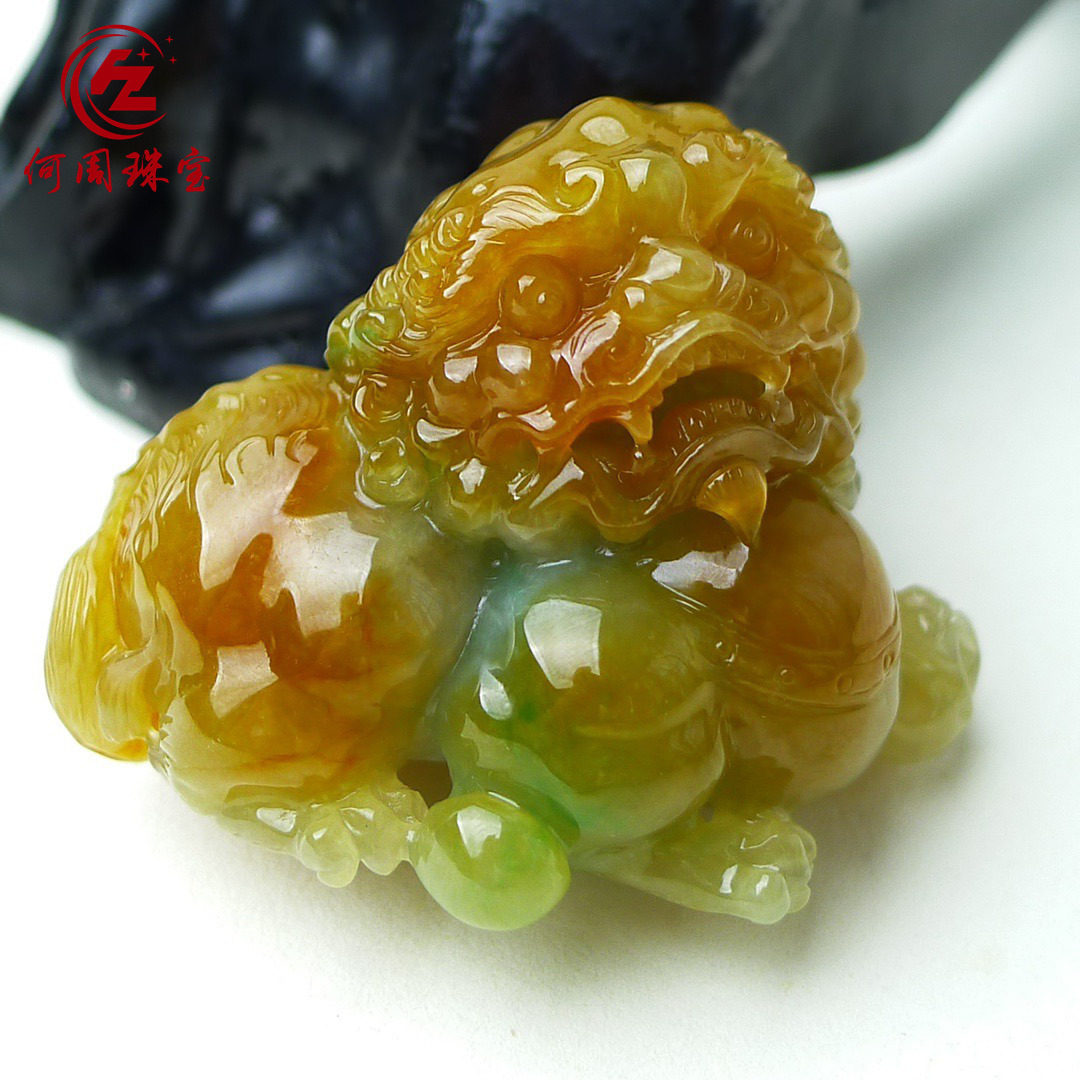 何周珠宝 缅甸天然A货翡翠孤品 老坑冰种双彩黄翡飘绿玉狮子吊坠