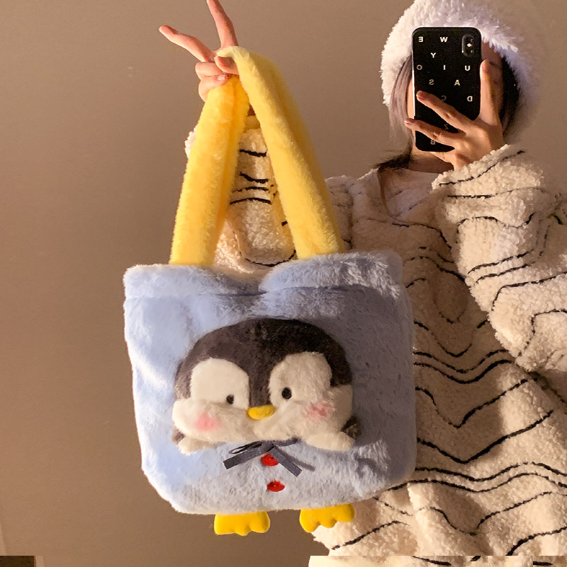 可爱新款企鹅双肩包毛绒帽子单肩包大容量书包手提包女生礼物