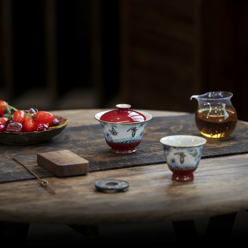 华隐堂玫瑰红卷草蝴蝶蝶恋花盖碗