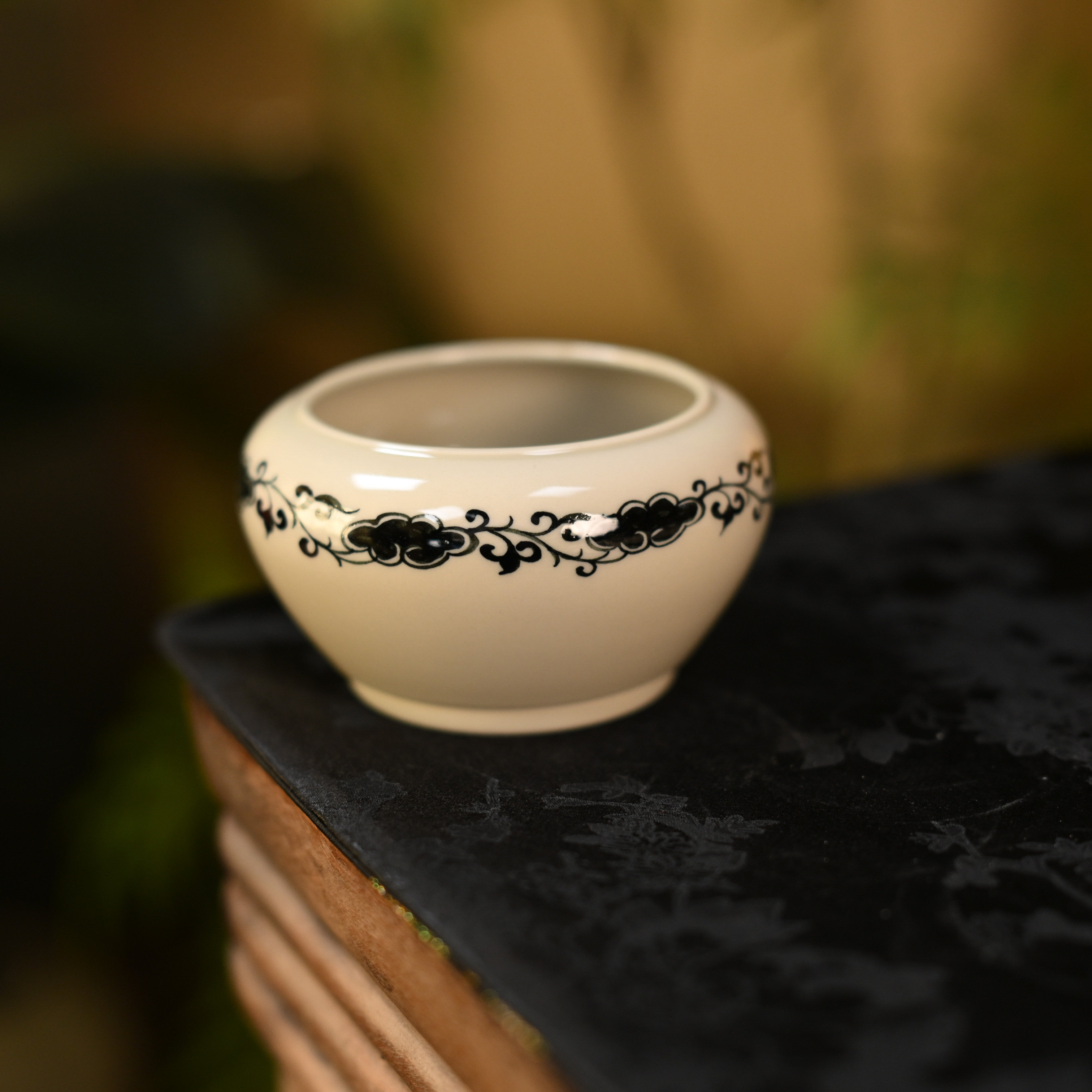 婵韵墨冉青花底心太阳花建水茶盂