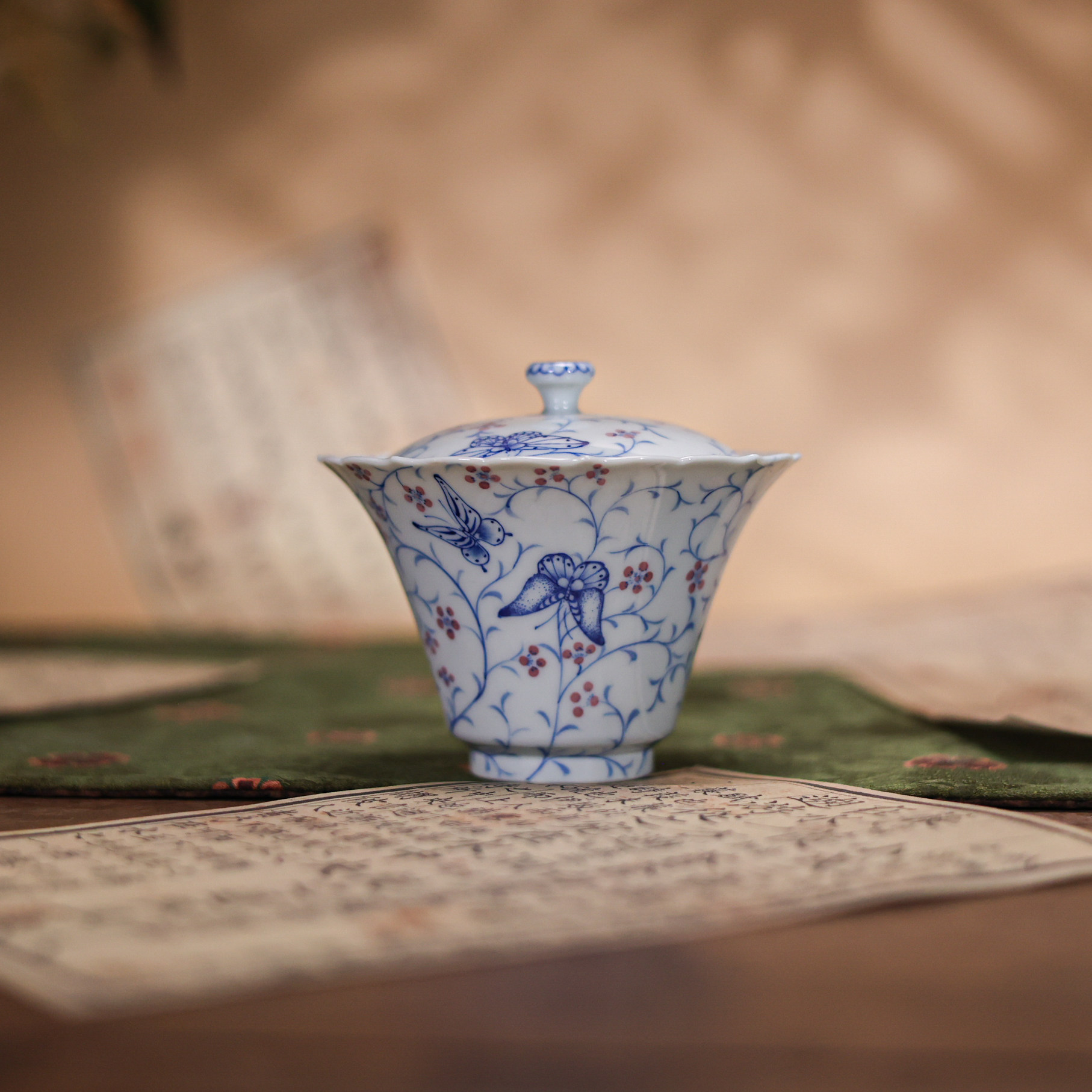 青樵轩缠枝莲蝴蝶蝶舞盖碗壶承