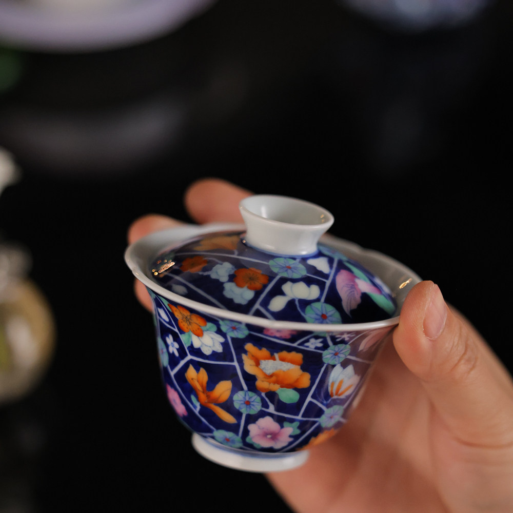 卓君茶具斗彩锦地花开花口盖碗