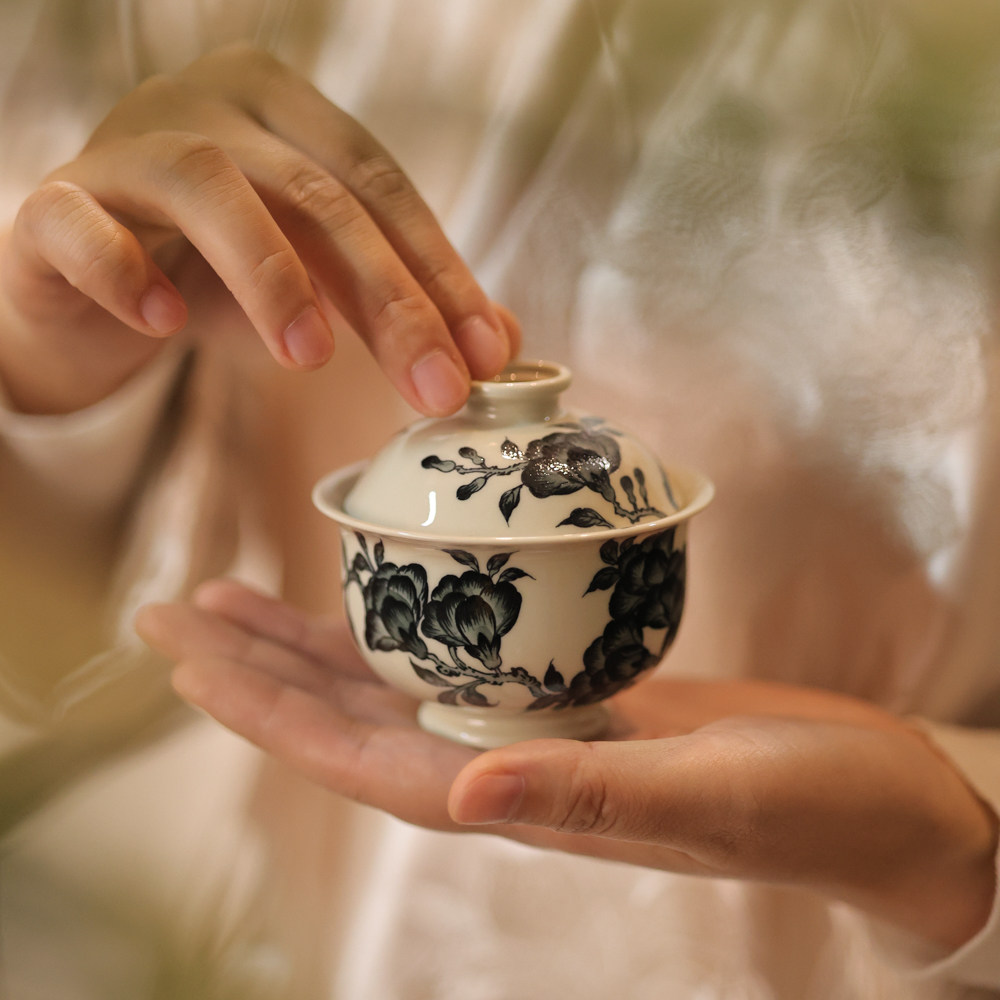 婵韵墨冉青花茶具石榴花盖碗