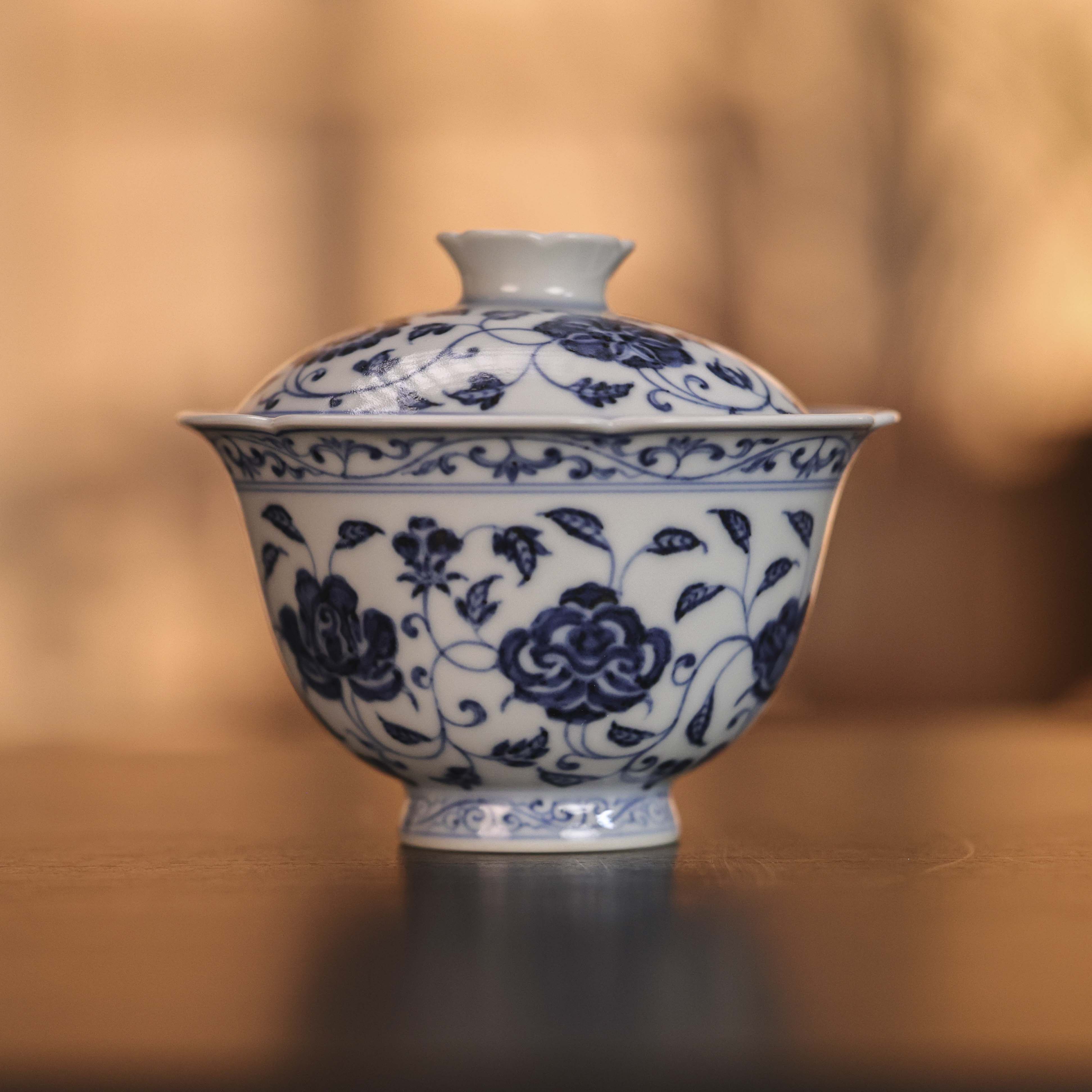 元煦窑茶具青花十二花卉花口盖碗
