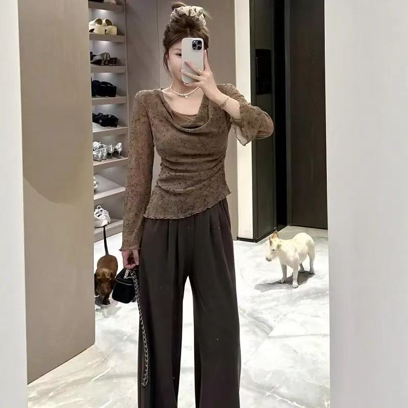 纯欲风荡领网纱长袖上衣女秋季新款微透碎花显瘦修身喇叭袖打底衫