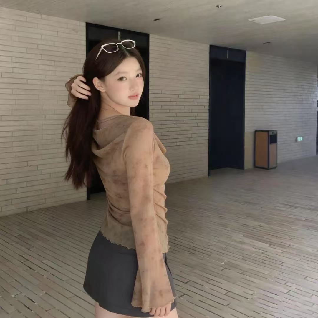 韩系碎花网纱衫女荡领长袖恤薄款微透显瘦喇叭袖打底衫春秋