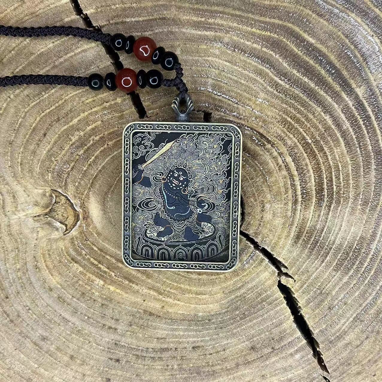 网红直播同款十二生肖本命佛不动明王唐卡吊坠金牌黑金男女款西藏