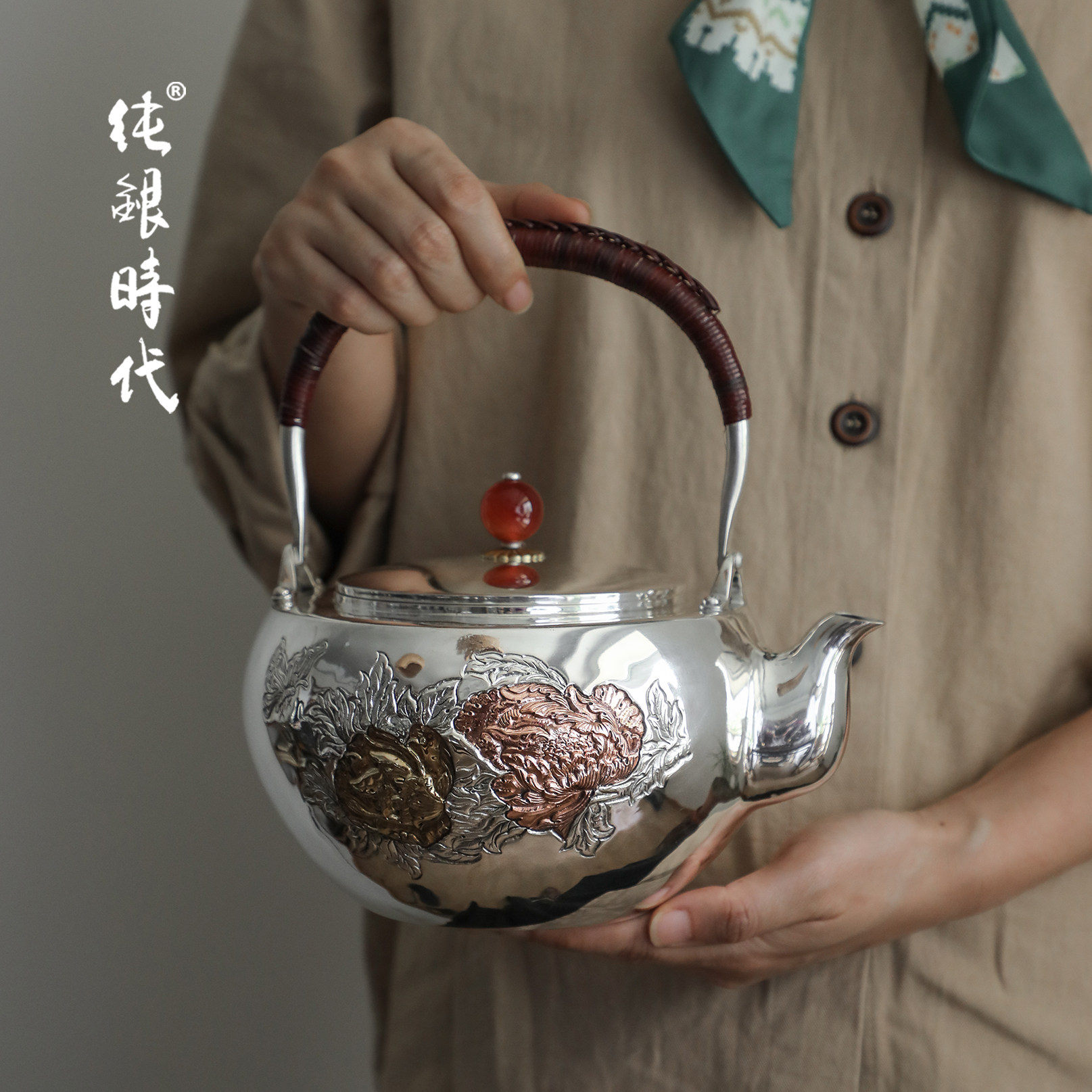 纯银时代 錾刻镶嵌牡丹烧水壶足银999纯手工银茶壶精工收藏1.35L